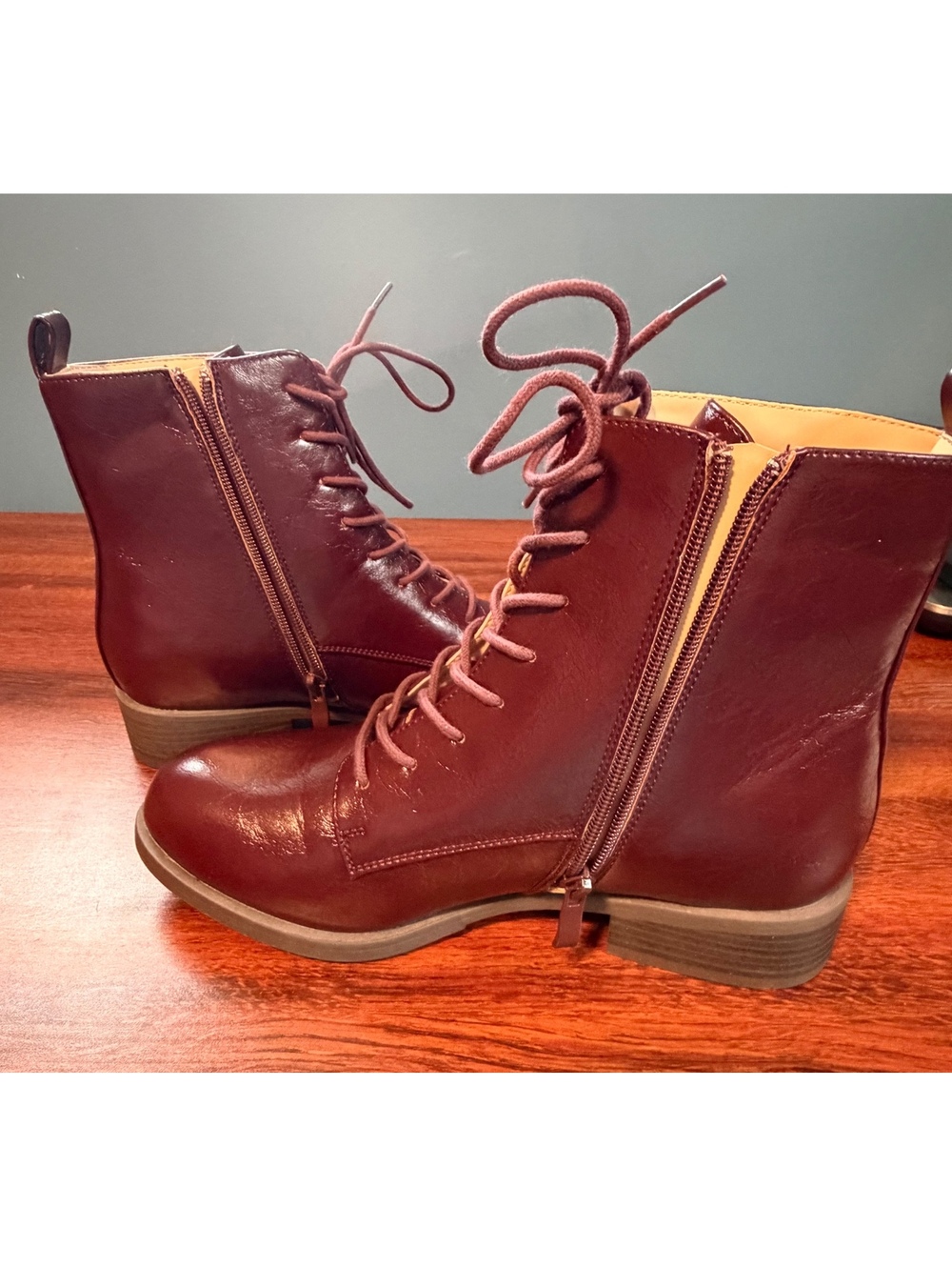 Journee Collection oxblood lace up combat boots Vienna 8.5 - Picture 6 of 8